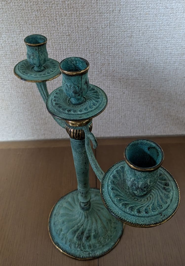 燭台　青銅色 3本アーム 　キャンドルホルダー　イタリアで購入　アンティーク雑貨