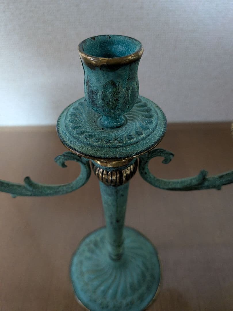 燭台　青銅色 3本アーム 　キャンドルホルダー　イタリアで購入　アンティーク雑貨