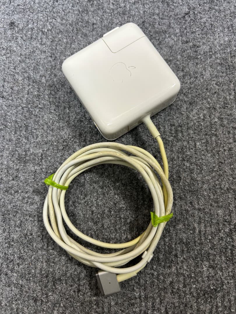 y.MacBook Air 2015 1.6Ghz 128Gb USキー