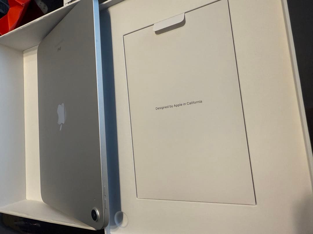 iPad シルバー 本体 第10世代 wifi 64GB