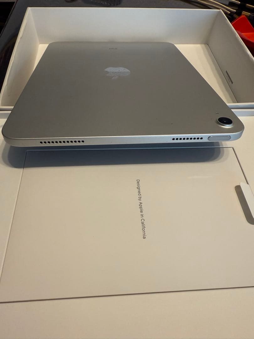 iPad シルバー 本体 第10世代 wifi 64GB