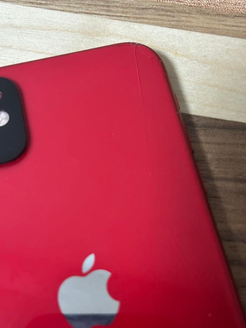 最終値下げ。iPhone11 本体 64GB レッド ドコモ オマケ付き