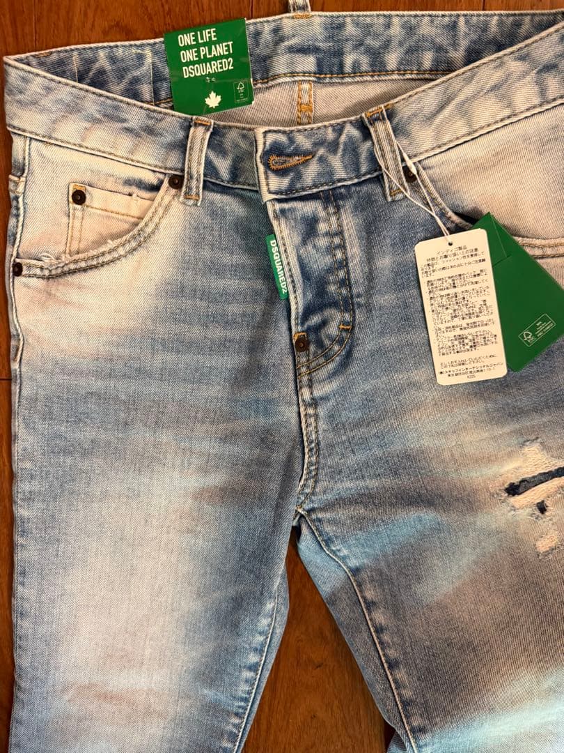 値下げ新品未使用タグ付きDSQUARED2 ライトブルー スリムフィットデニム