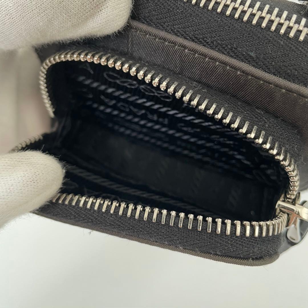 【未使用級】プラダ ショルダーストラップ 迷彩 三角ロゴ 黒 ナイロン