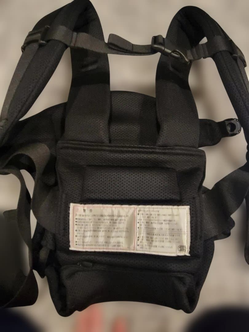 FIRST 抱っこひも ブラック　Pittoresk　ベビーキャリア