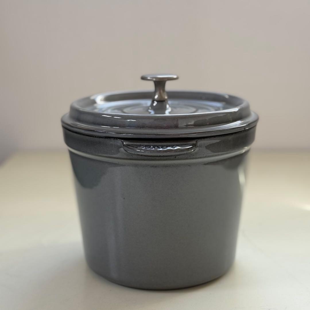 ストウブ　STAUB スープポット 18cm 片手鍋　深鍋