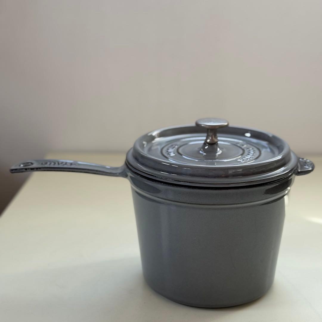 ストウブ　STAUB スープポット 18cm 片手鍋　深鍋