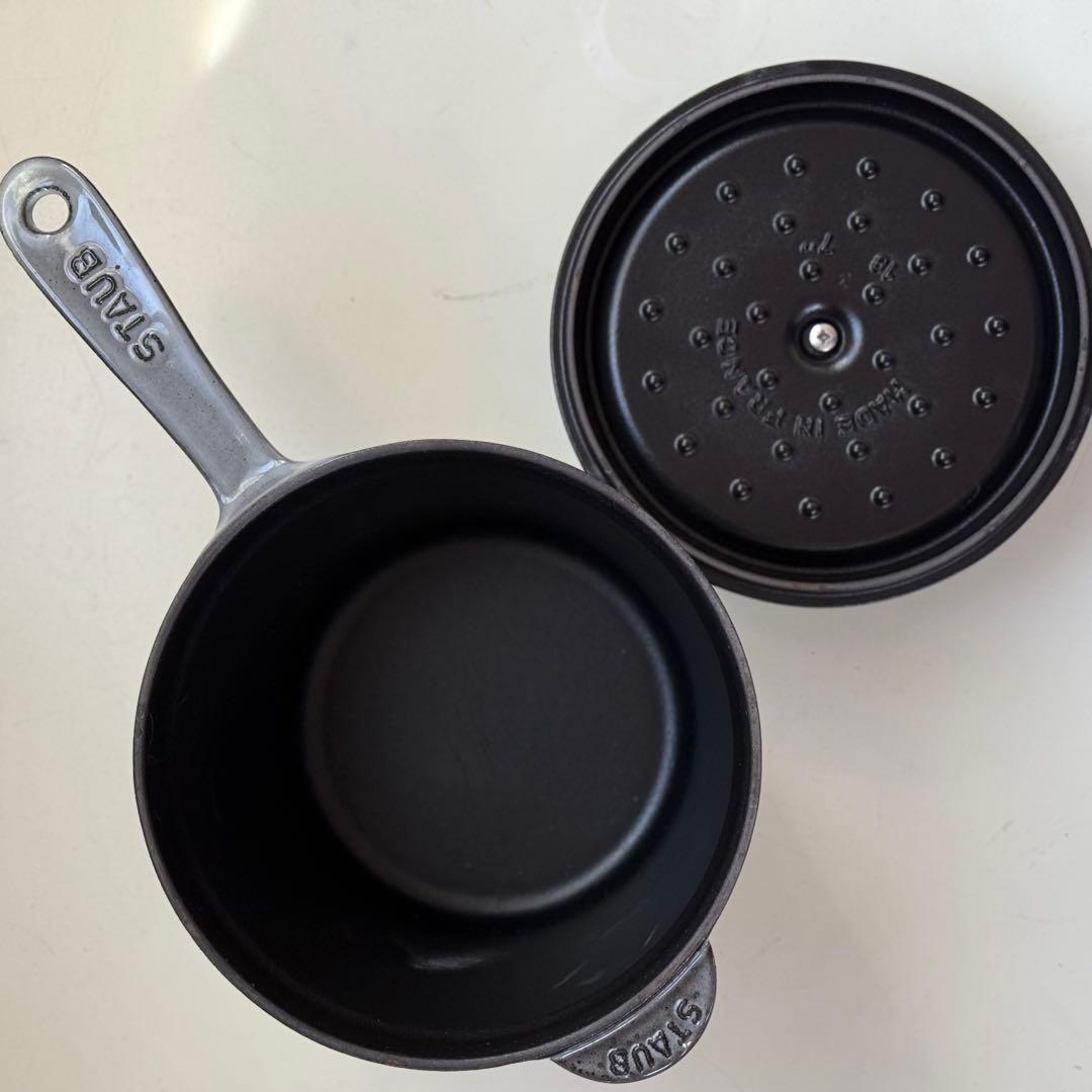 ストウブ　STAUB スープポット 18cm 片手鍋　深鍋