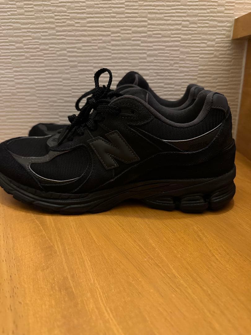 ニューバランス　2002RBL　2002R トリプルブラック