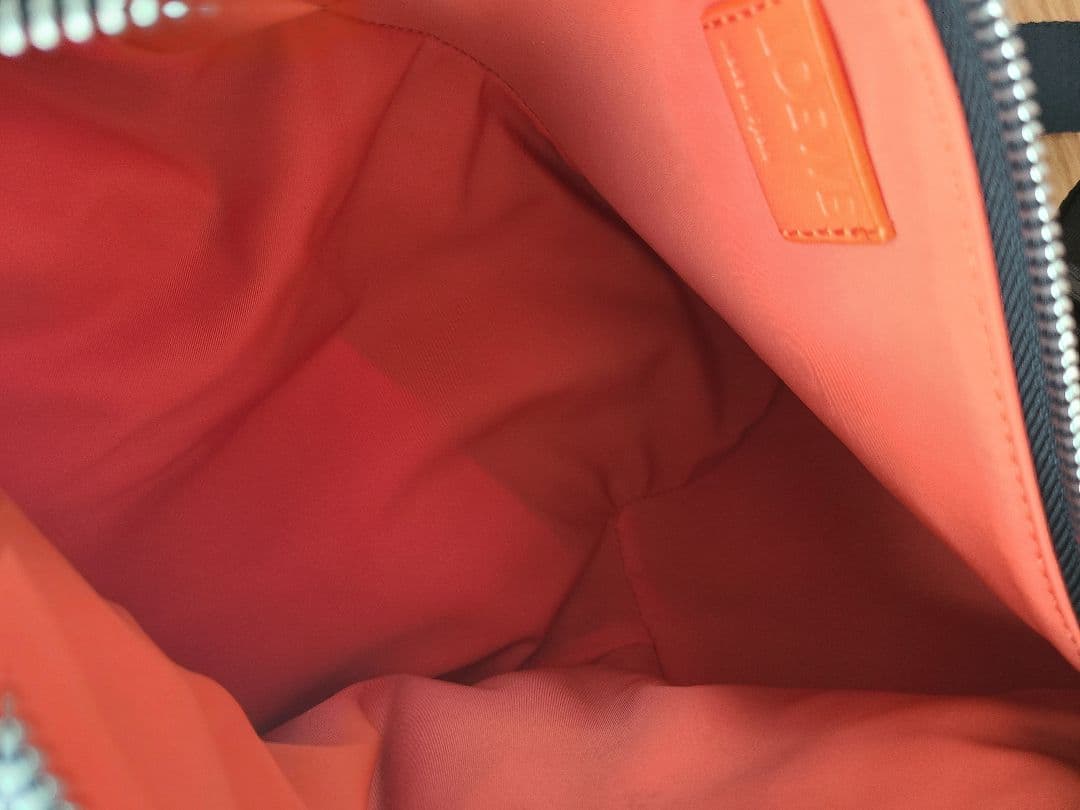 LOEWE　ロエベ　アントンスリング　クロスボディーバック　メンズ