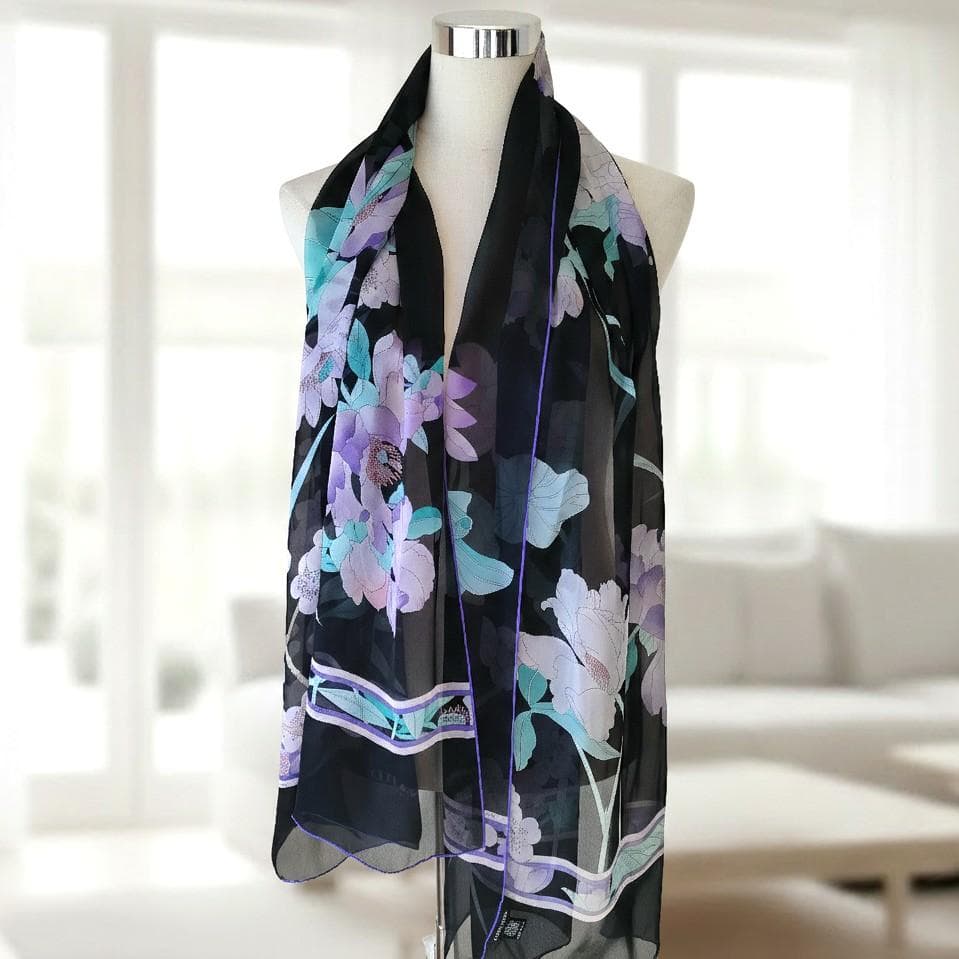 高級感あり 　極美品　レオナール ストール スカーフ ショール 黒にパープル