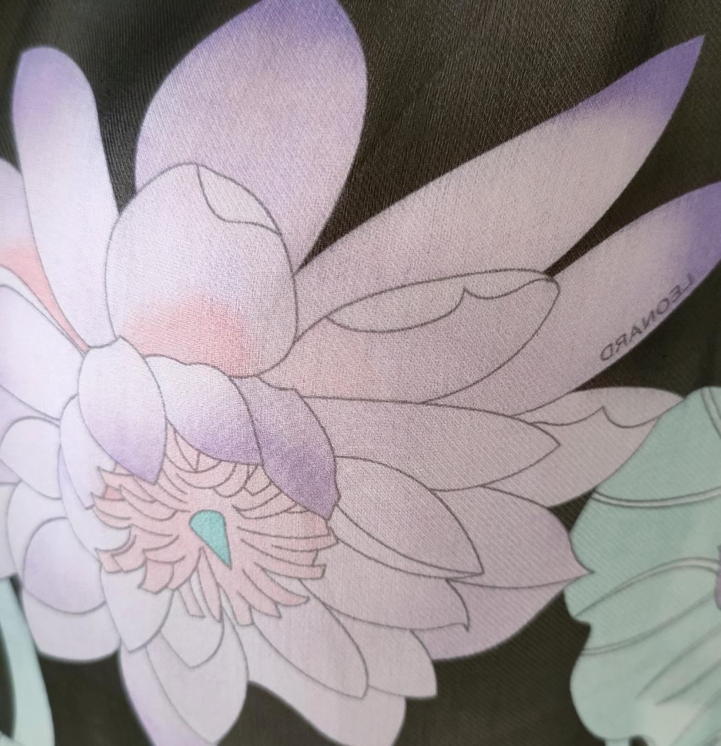 高級感あり 　極美品　レオナール ストール スカーフ ショール 黒にパープル