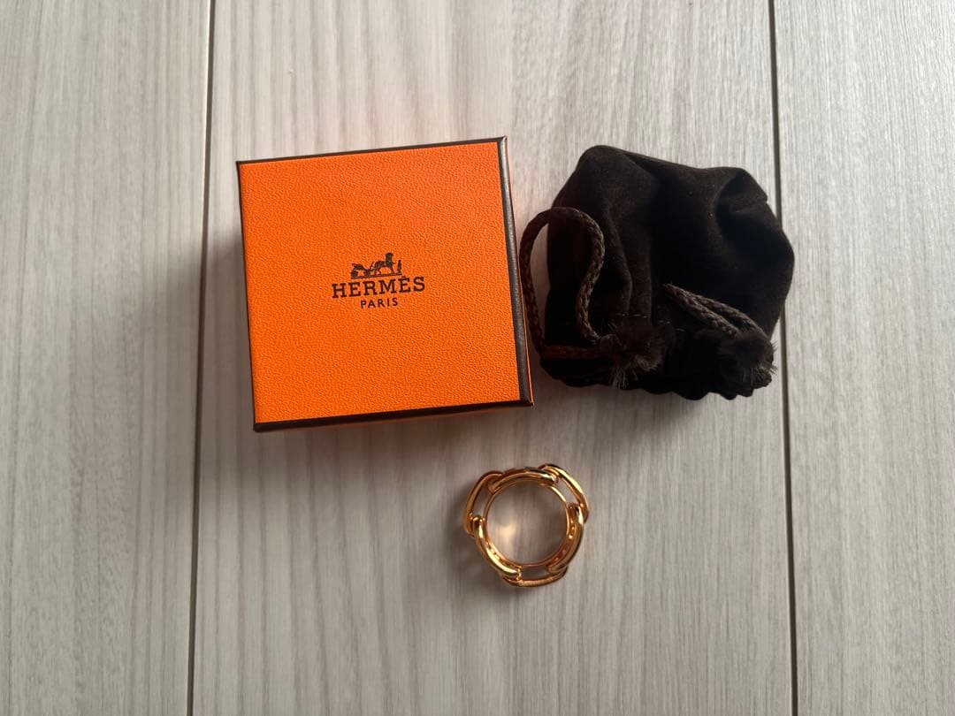 エルメス　スカーフリング レガート