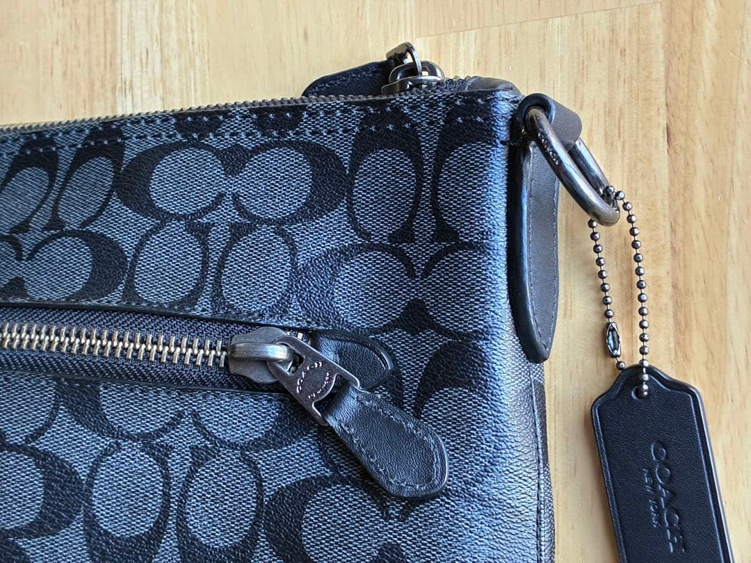 本日終了　美品　COACH グラハムメッセンジャーバッグ レザーPVC