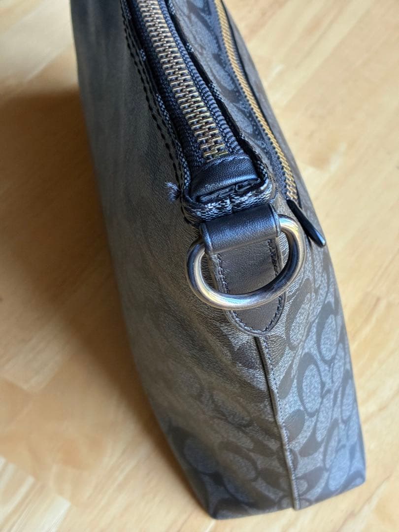 本日終了　美品　COACH グラハムメッセンジャーバッグ レザーPVC