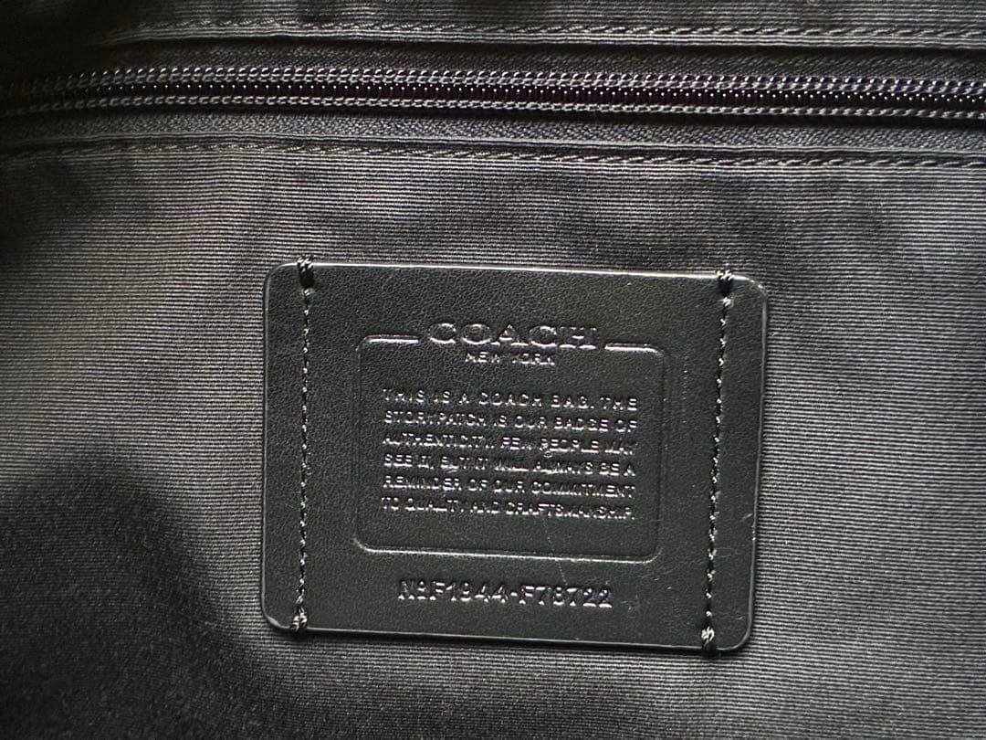 本日終了　美品　COACH グラハムメッセンジャーバッグ レザーPVC