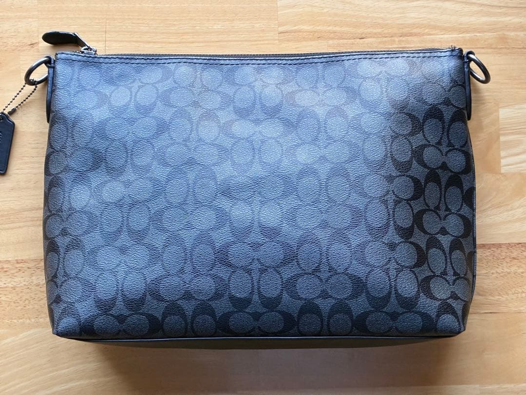 本日終了　美品　COACH グラハムメッセンジャーバッグ レザーPVC