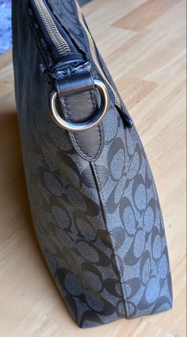 本日終了　美品　COACH グラハムメッセンジャーバッグ レザーPVC