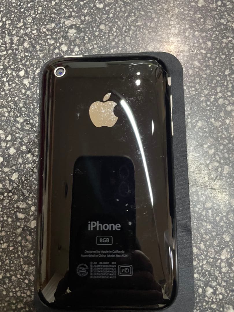 Apple iPhone 8GB ブラック