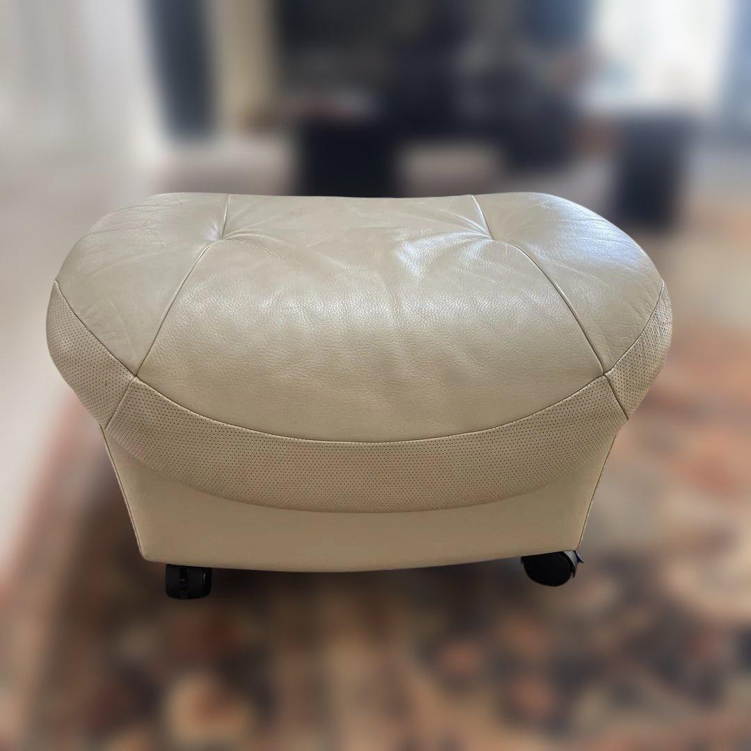 カリモクオットマン　本革