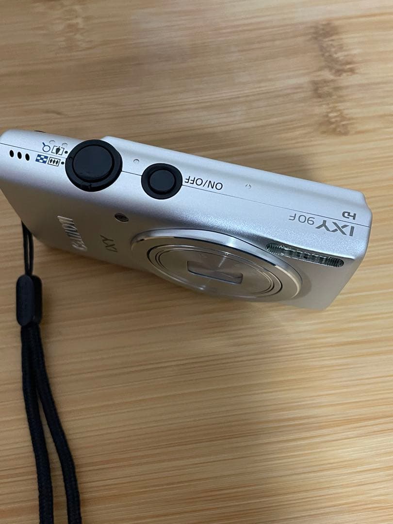 美品　Canon IXY 90F コンパクトデジタルカメラ