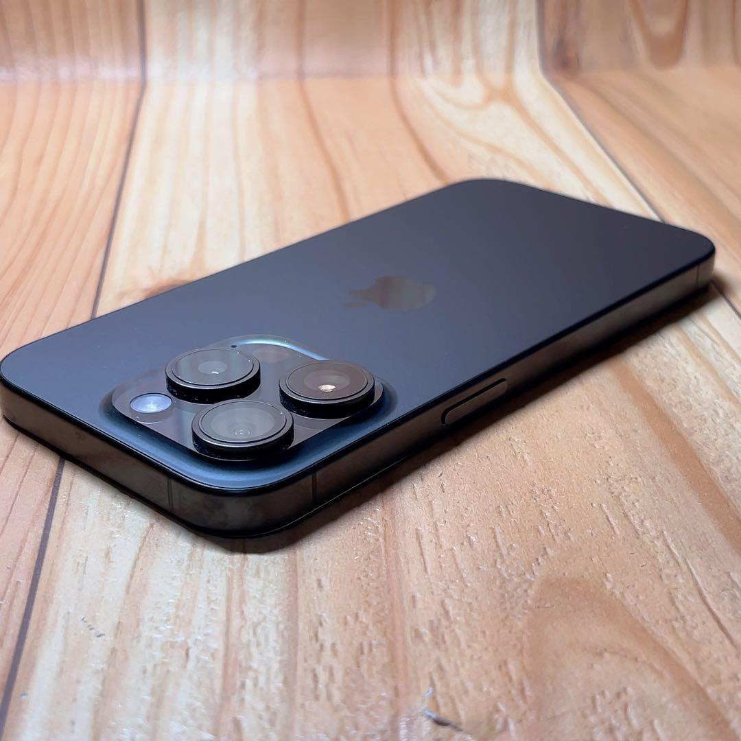 美品 SIMフリー 本体 iPhone 15 Pro 256 GB 603