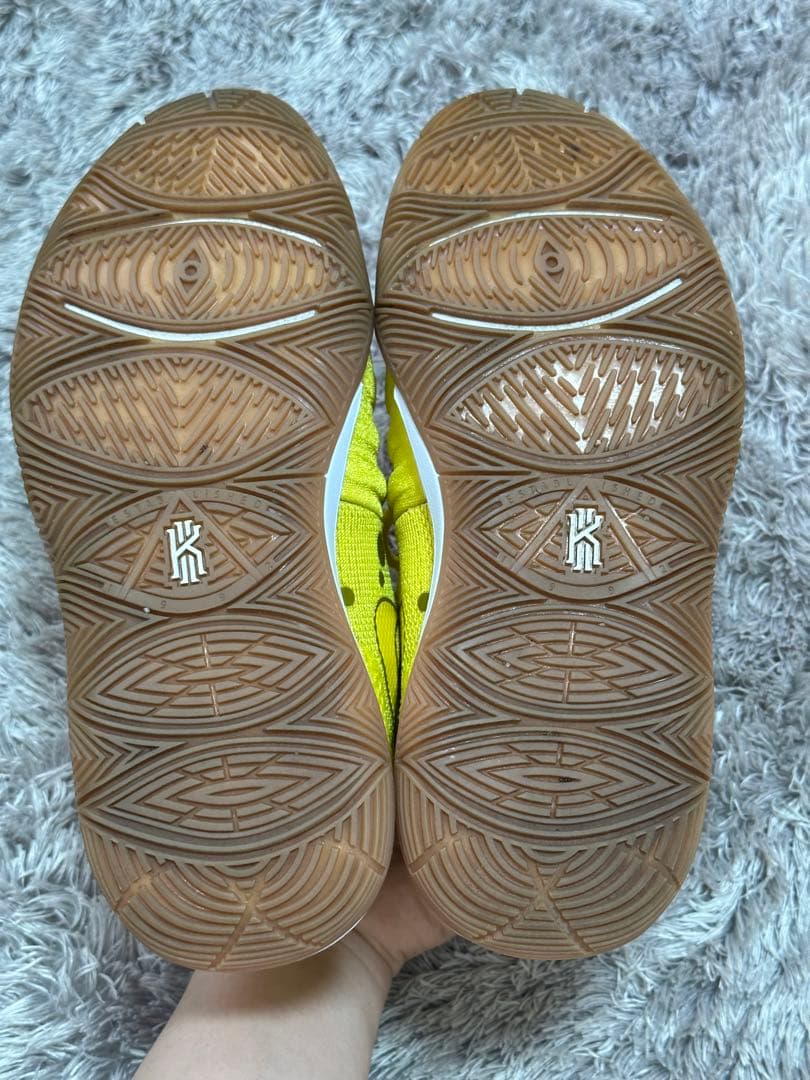 シューズ(女性用) Nike Kyrie 5 GS \"Opti Yellow\"