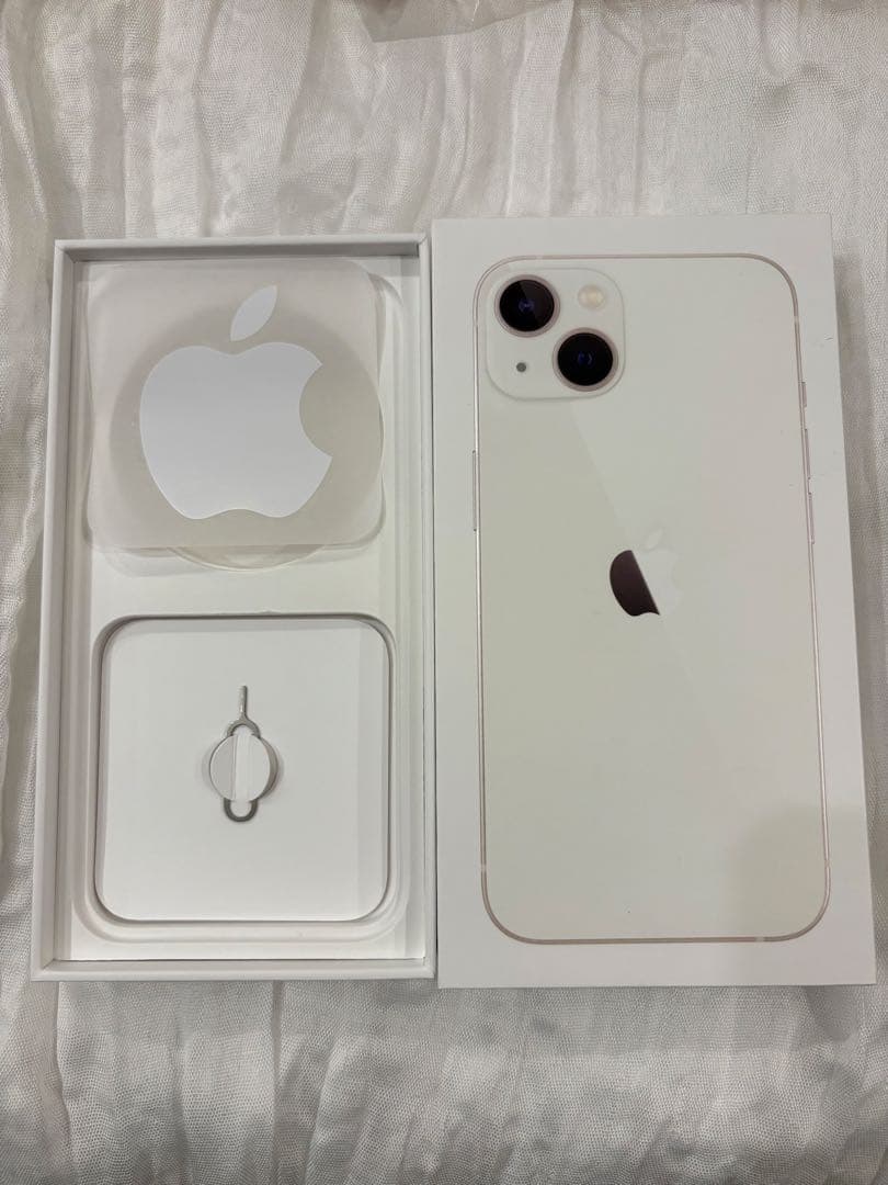 iPhone13 256GB SIMフリー スターライト バッテリー89%