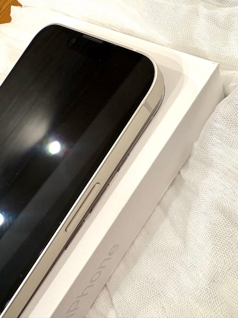 iPhone13 256GB SIMフリー スターライト バッテリー89%