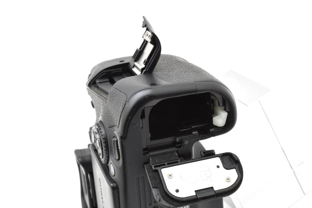 Canon キャノン EOS 80D ボディー