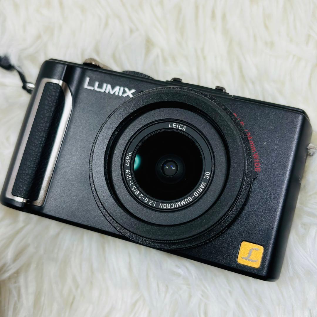 【極美品】Panasonic LUMIX LX3 デジカメ　ブラック