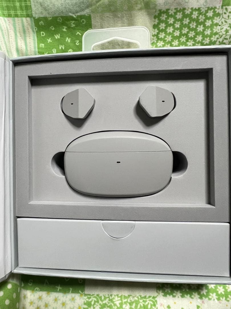 新品☆final☆ZE2000☆ワイヤレスイヤホン☆アッシュグレー