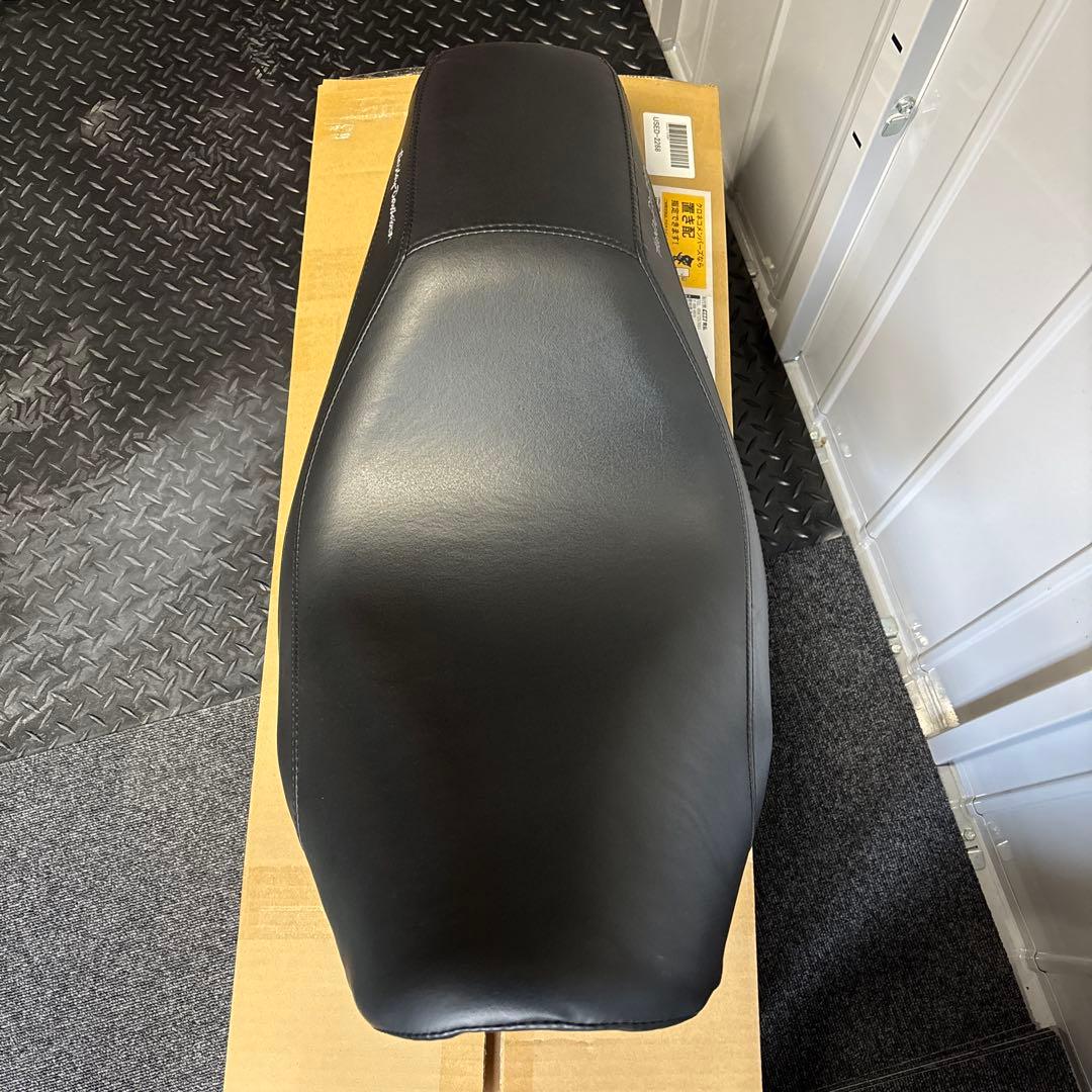 Harley Davidson FXLRS バットランダーシート