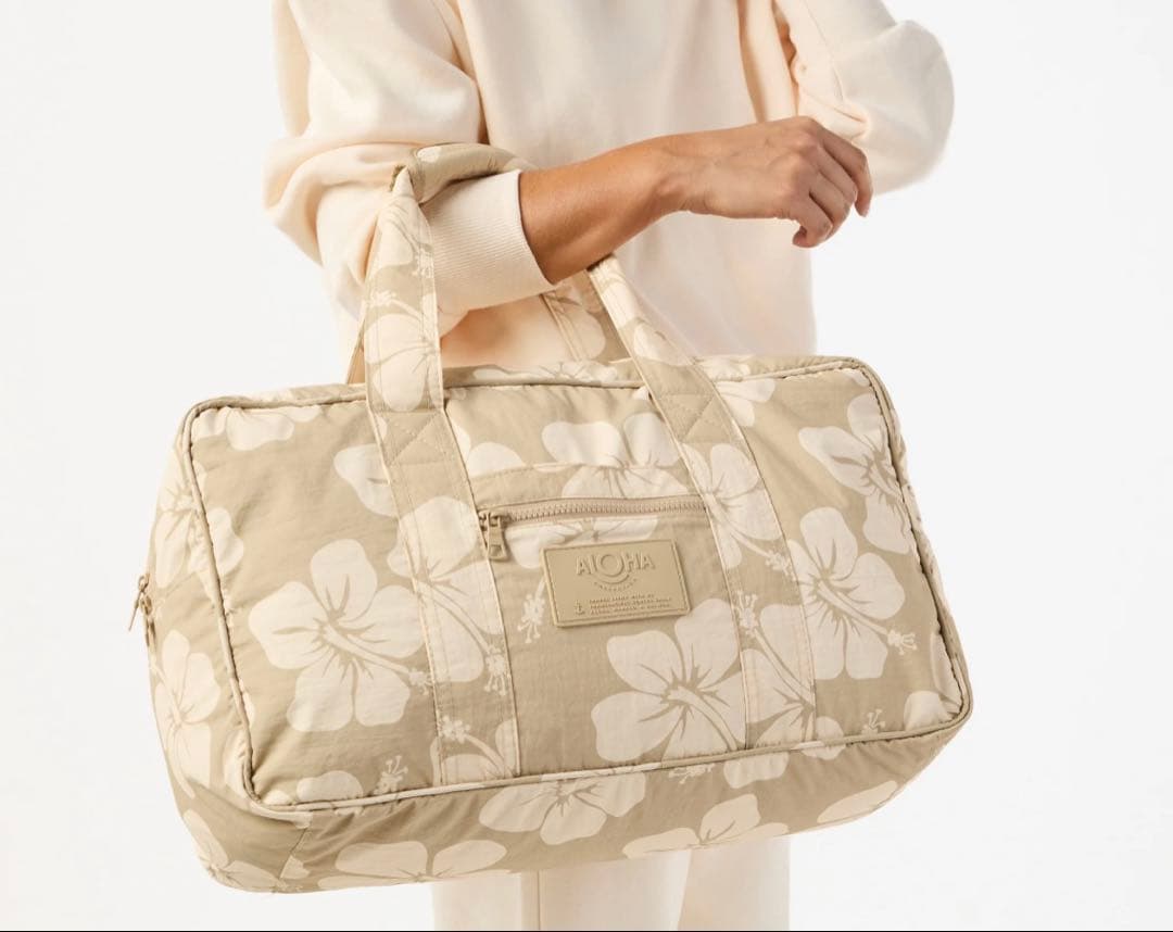アロハコレクション　ベージュ　ハイビスカス　ボストンバッグ　完売　新品タグ有り