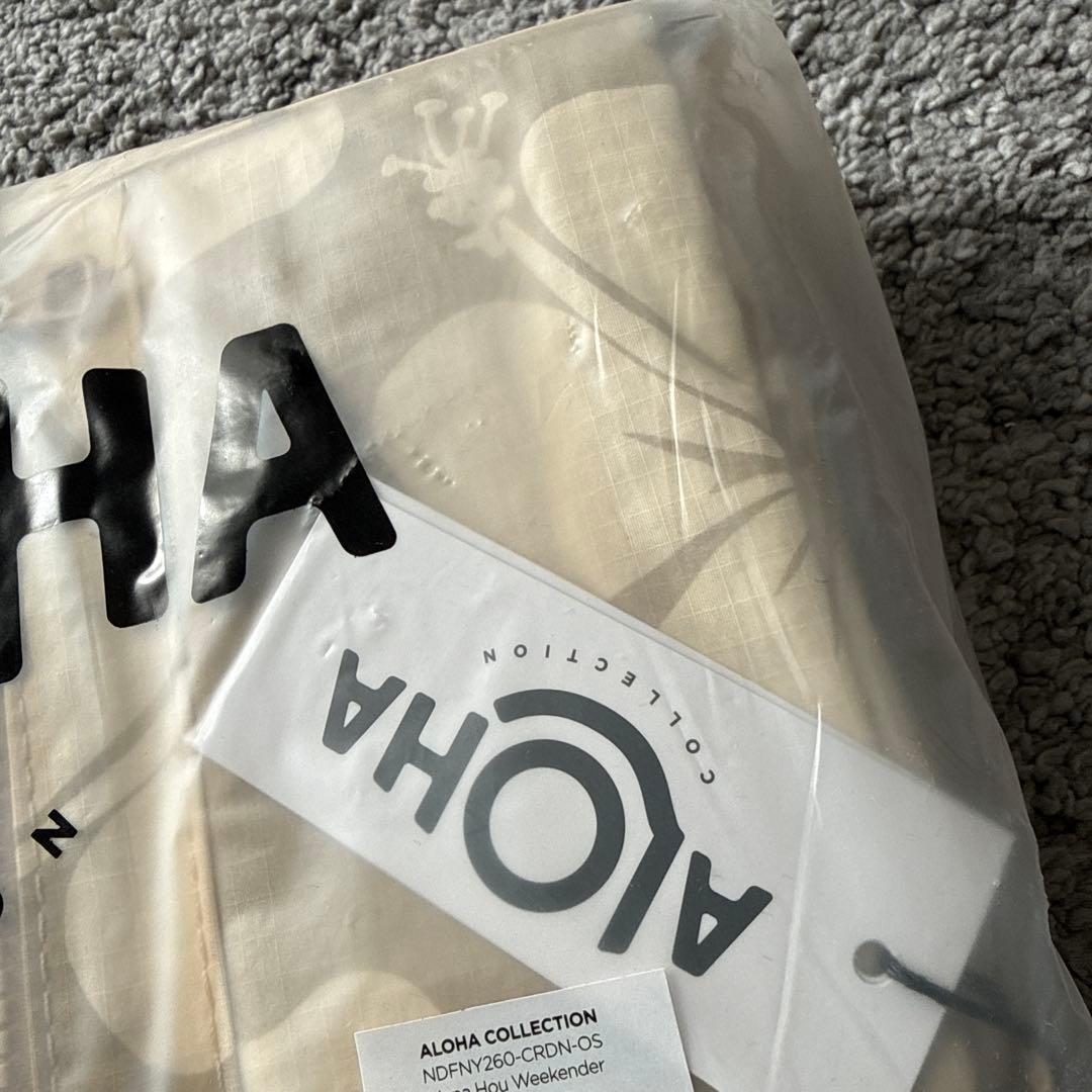 アロハコレクション　ベージュ　ハイビスカス　ボストンバッグ　完売　新品タグ有り