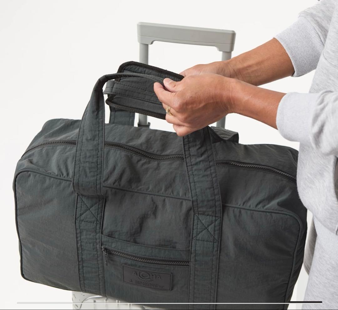 アロハコレクション　ベージュ　ハイビスカス　ボストンバッグ　完売　新品タグ有り