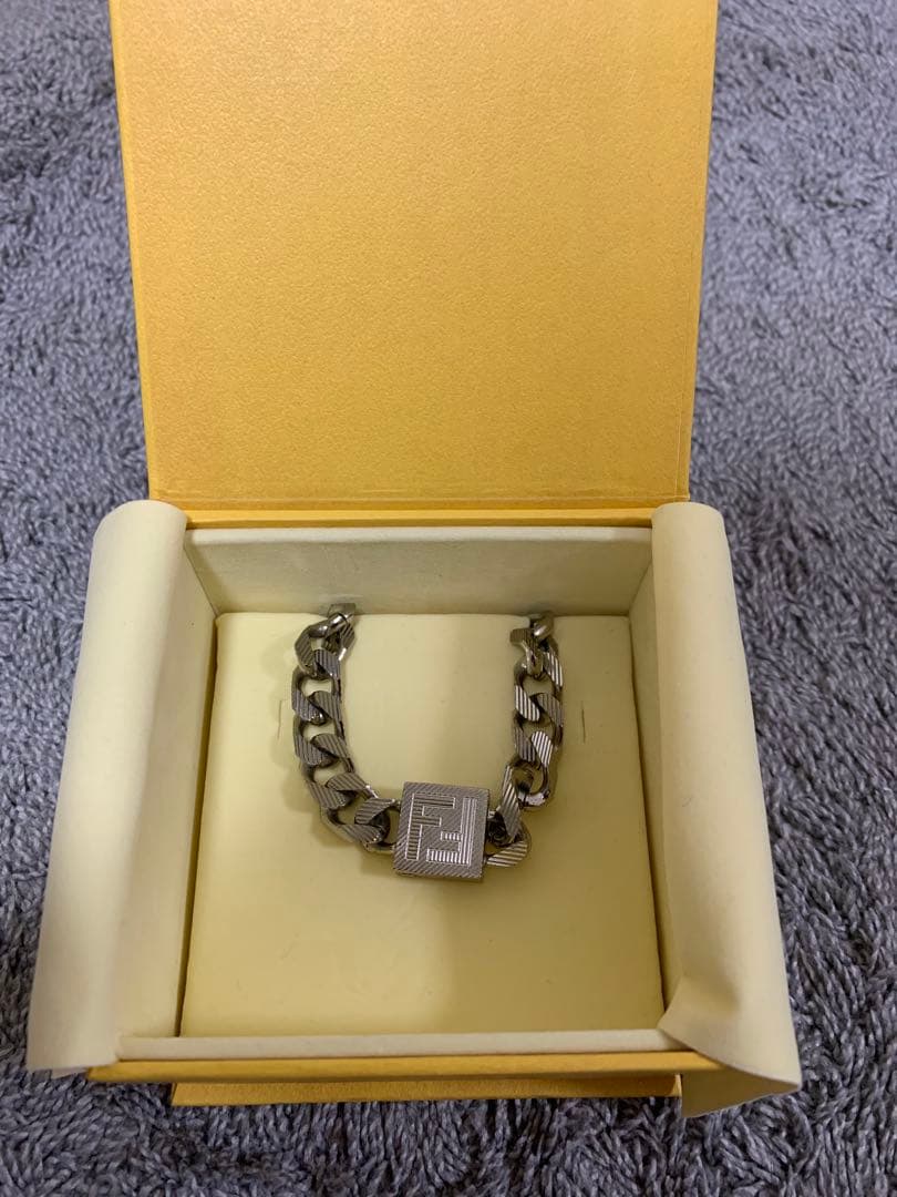 【S】FENDI シルバー チェーンブレスレット