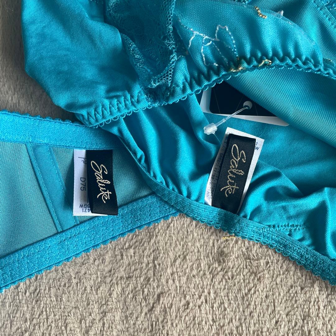 サルート青花柄刺繍ブラジャーショーツセット