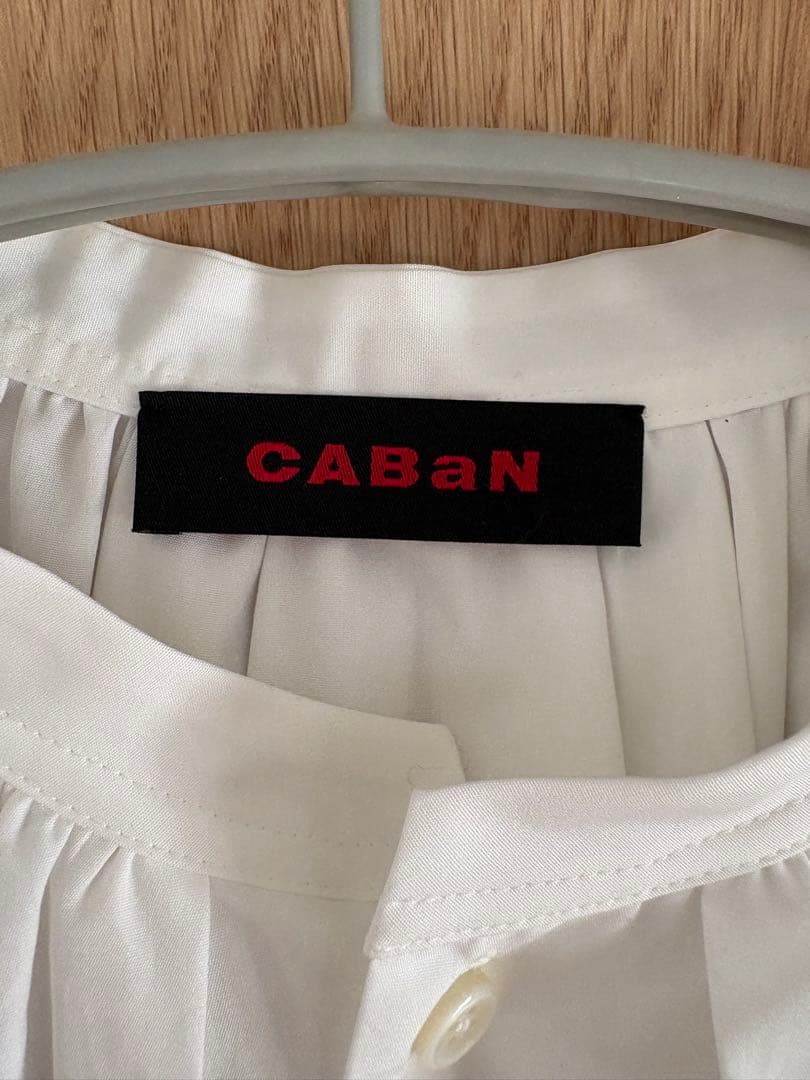 CABaN キャバン　ギャザーブラウス