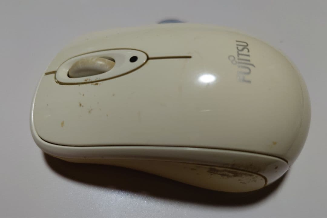 Fujitsu ノートPC FMV A77D1WG