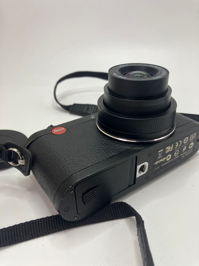 【返品保証・動作確認済】Leica X1 ブラック（純正ストラップ付き）