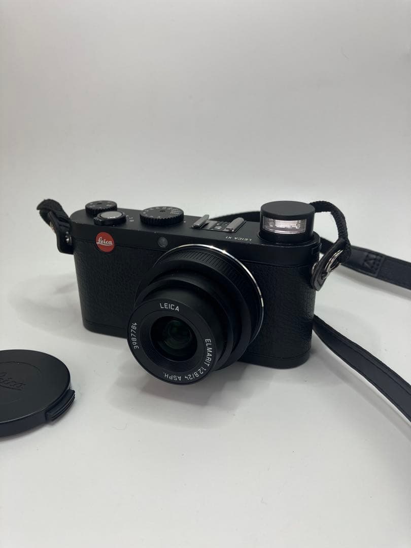 【返品保証・動作確認済】Leica X1 ブラック（純正ストラップ付き）