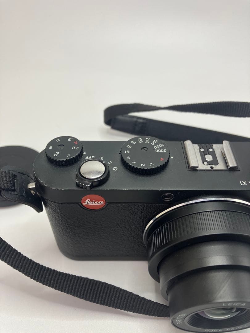 【返品保証・動作確認済】Leica X1 ブラック（純正ストラップ付き）