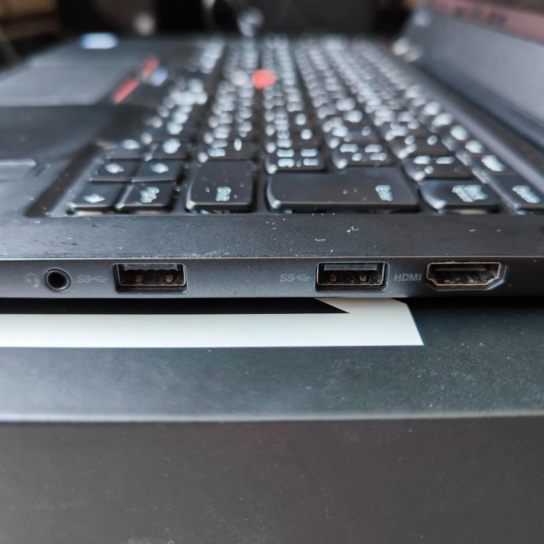 Lenovo ThinkPad X1 Carbon 8GB 256GB ジャンク