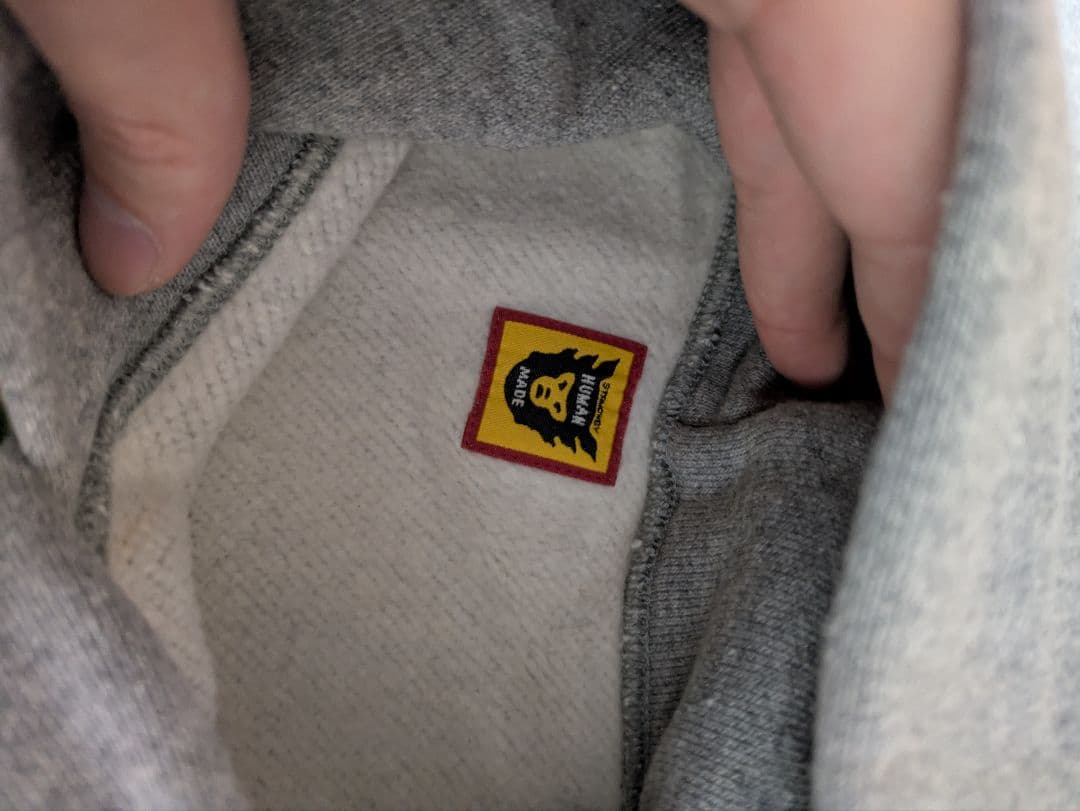 HUMAN MADEダッグ　パーカー