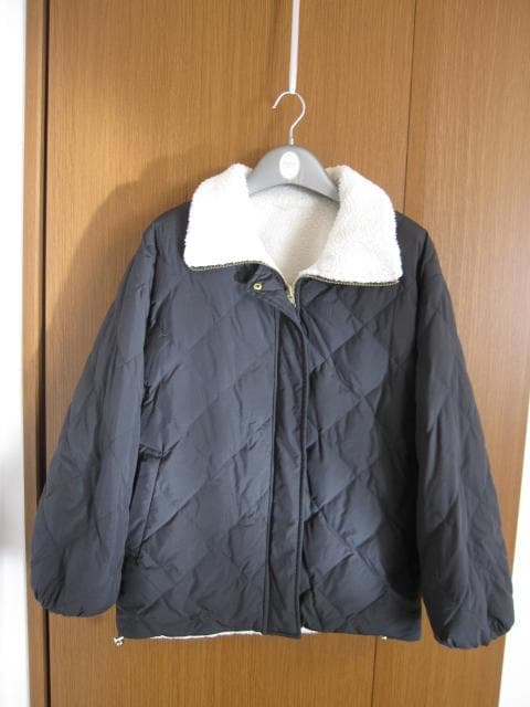 完売 UNFILO TAION リバーシブルボアダウン アイボリー×ブラック Ｍ