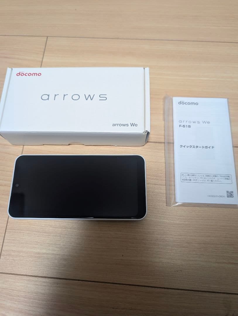 arrows　We F51B 　docomo