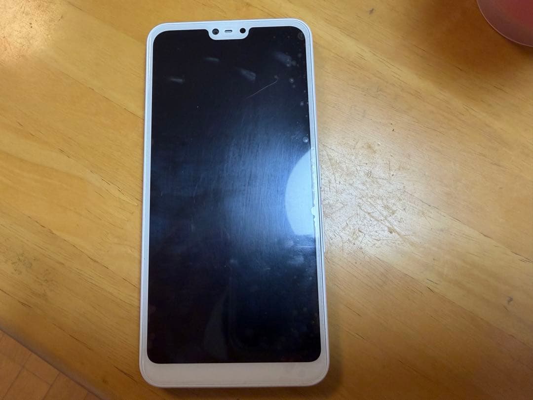 arrows スマートフォン ホワイト 本体