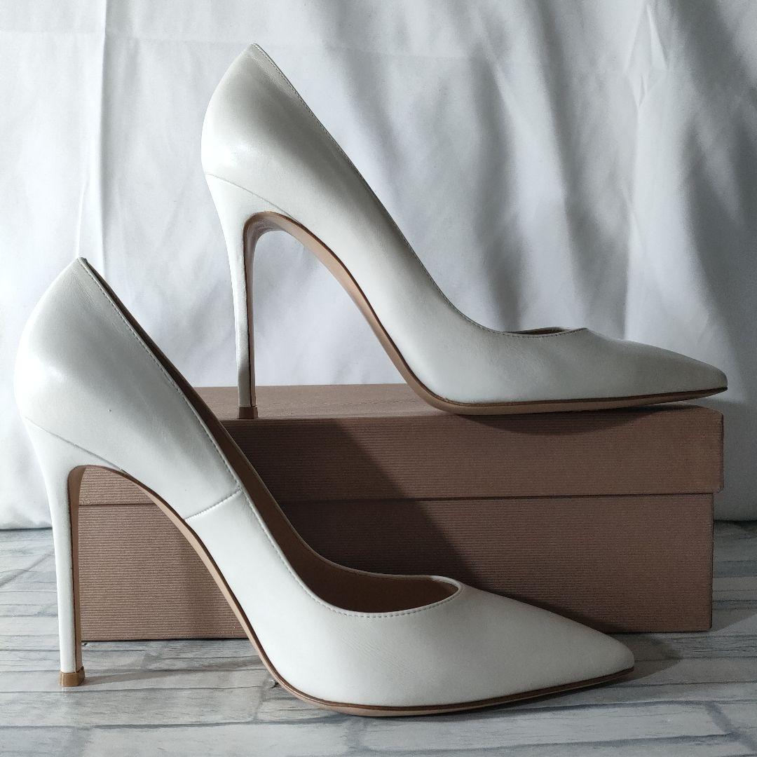 未使用品✨ジャンヴィトロッシ　レザーパンプス　ポインテッドトゥ　白　41