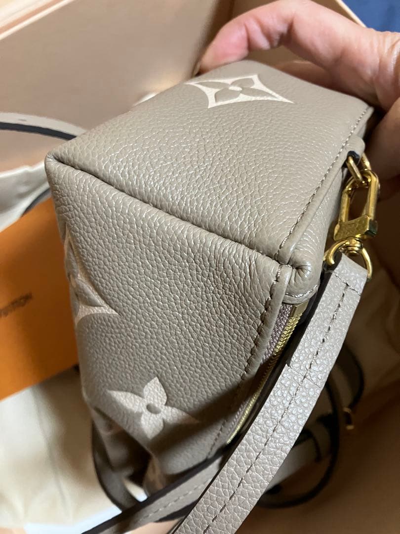 ぽよぽん様 ヴィトンバッグパック美品 正規品グレーショルダー